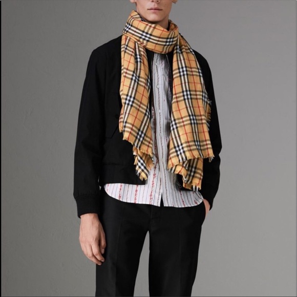 Rare NEW “Burberry London” 100%Cashmere Nova Chck - Picture 2 of 8